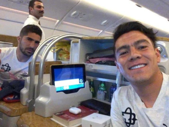 Chivas viajó a Dubái junto al doble de Freddy Mercury