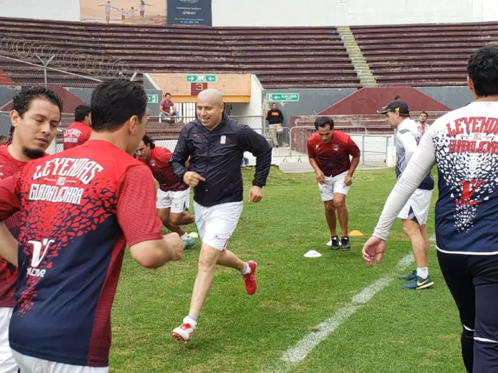 El equipo de las leyendas del Guadalajara que jugará en beneficio del Zully Ledesma