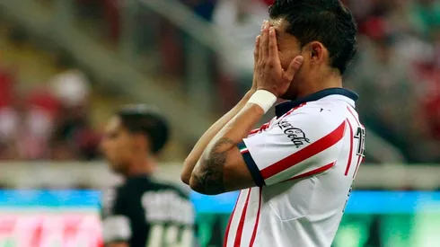 Orbelín Pineda buscaría salir del Rebaño Sagrado.