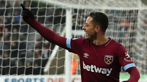 Chicharito se matriculó con dos anotaciones en el triunfo del West Ham.