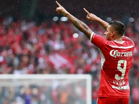 Presidente del Toluca confirma interés de Chivas por Vega