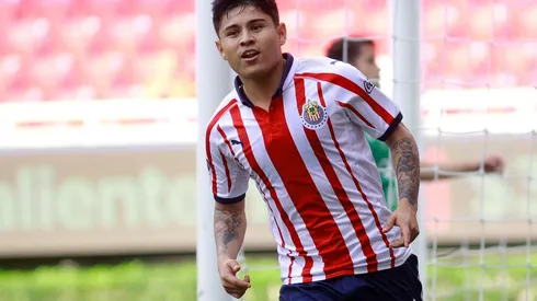 Chofis López extenderá su contrato con el Guadalajara.