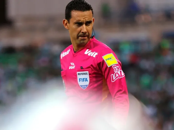 Ramos Palazuelos dirigirá el duelo entre Chivas y Tigres