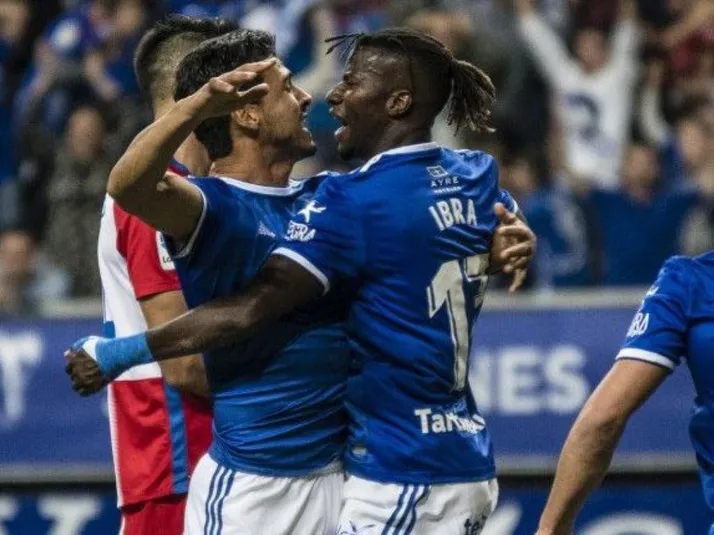 Oswaldo Alanís marca su primer gol en el fútbol europeo