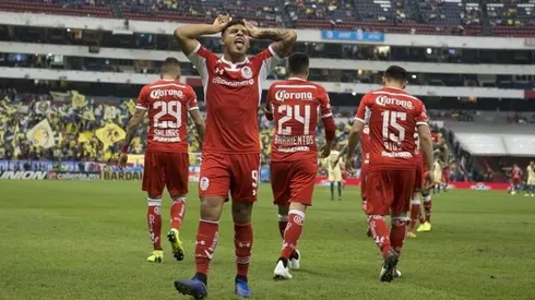 ¿El Diablo le saca la lengua a Chivas?