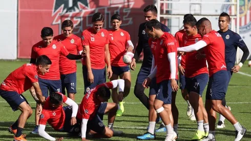 Chivas regresó a los entrenamientos en Verde Valle.