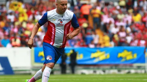 El Bofo sufre con el momento de Chivas.