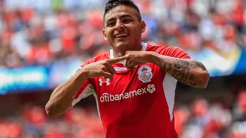 Vega está cada día más lejos del Guadalajara.