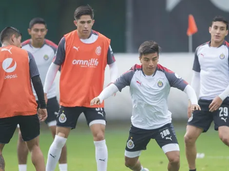 Fanáticos de Chivas ingresaron al entrenamiento