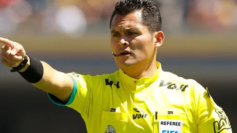 Pérez Durán dirigirá el duelo entre Lobos y Chivas.
