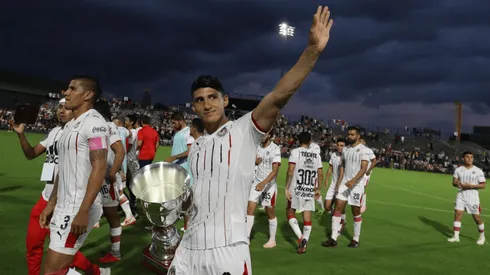 Pulido fue la figura de Chivas en el triunfo amistoso ante Tigres.