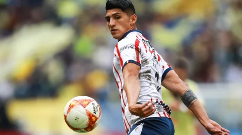 Alan Pulido busca marcar por cuarto encuentro consecutivo con Chivas / Getty Images