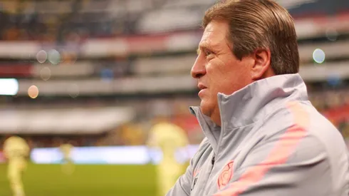 Miguel Herrera se la vio negras ante Chivas de Guadalajara en sus primeros años.