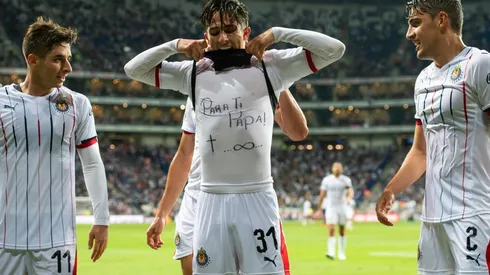 Cervantes le dedicó a su padre el gol que anotó en Monterrey.