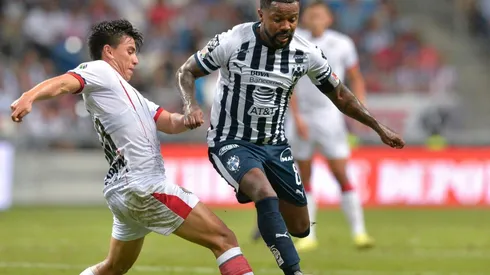 Dorlan Pabón marcó uno de los dos goles de Rayados ante Chivas.