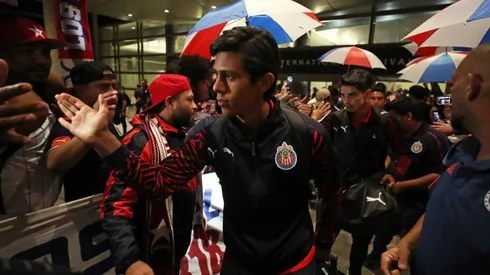 Los jugadores de las Chivas se divierten antes de salir al Superclásico