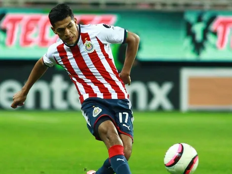 Chivas celebra el cumpleaños de Jesús Sánchez
