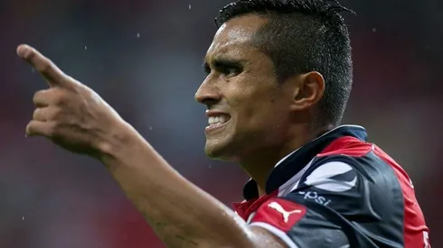 TITULAR. Se quedó con la banda izquierda de la defensa.