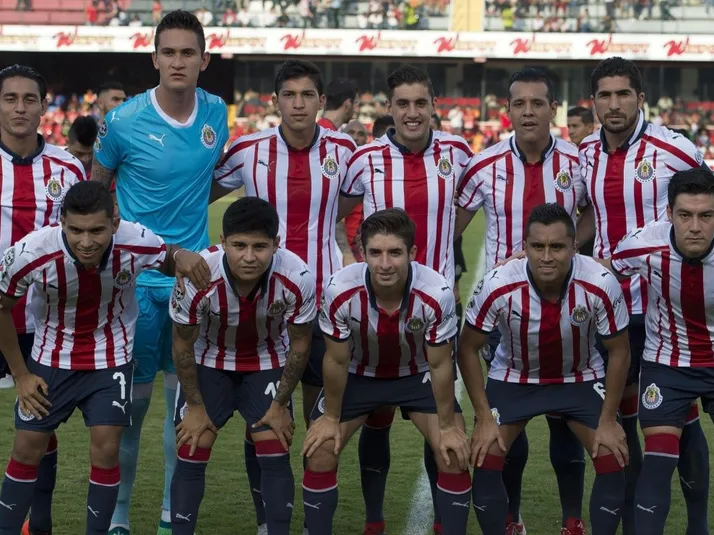 Chivas repetiría el once contra Necaxa