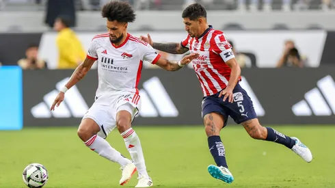 El Pocho fue titular en el primer partido contra San José.