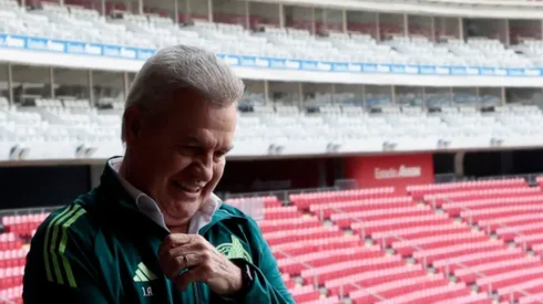 Vasco Aguirre en el Estadio Akron.