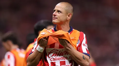 Javier Hernández sufre de una nueva lesión.