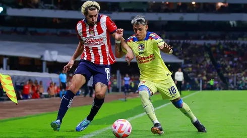 Chivas y América se enfrentan por el Clásico Nacional.