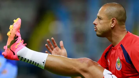 Chicharito sigue en plena recuperación.