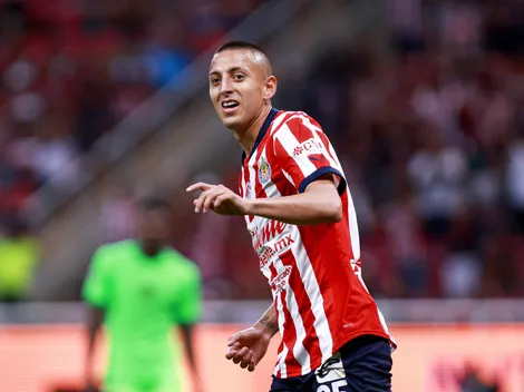 Lo único que falta para que Chivas anuncie renovación de Roberto Alvarado