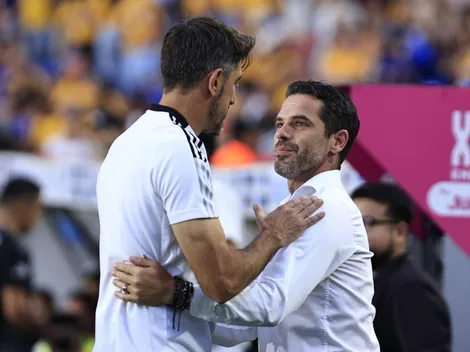 Las razones por las que los jugadores de Chivas prefieren a Gago sobre Paunovic