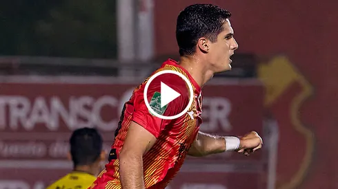 Tepa González volvió a anotar en Costa Rica.