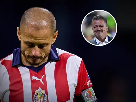 Carlos Hermosillo expuso a Chicharito Hernández con un brutal cuestionamiento