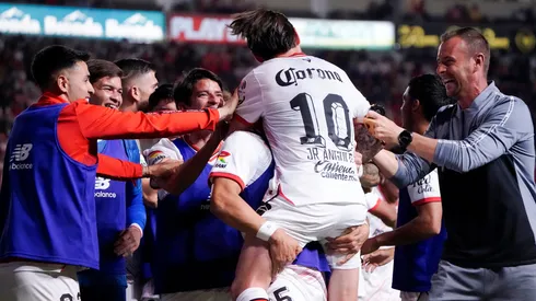 Jesus Angulo brilló con un hat-trick.