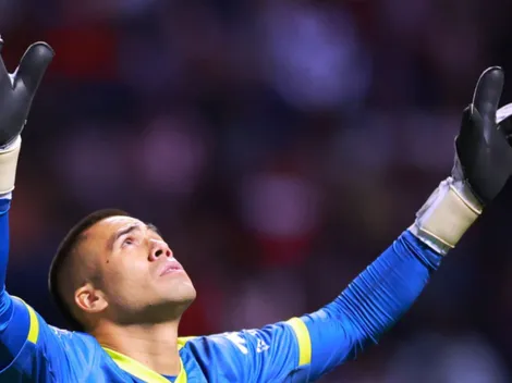 La celebración con recado del Wacho Jiménez a Chivas