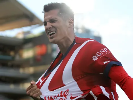 Ex-Chivas recibe la peor de las noticias tras ser campeón en el extranjero