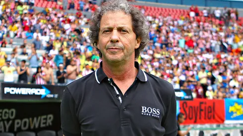 El Ruso en un partido de Liga MX.