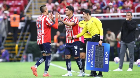 Roberto Alvarado salió apenas inició el encuentro frente a los Rayos tras dolerse en el posterior de su muslo izquierdo
