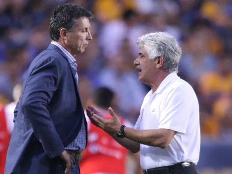 Tuca defiende a Siboldi de las críticas en Chivas