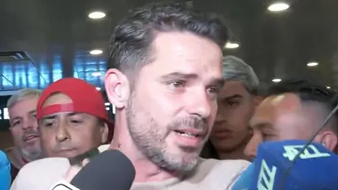 Así llegó a la Argentina el ex DT de Chivas.