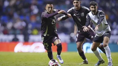 Roberto Alvarado jugó frente a Valencia y se espera que repita ante Estados Unidos en el Estadio Akron