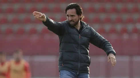 Dan el motivo por el Espinoza no será DT de Chivas.