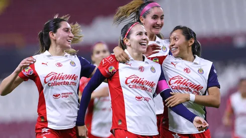 Licha Cervantes celebra ante Atlas.