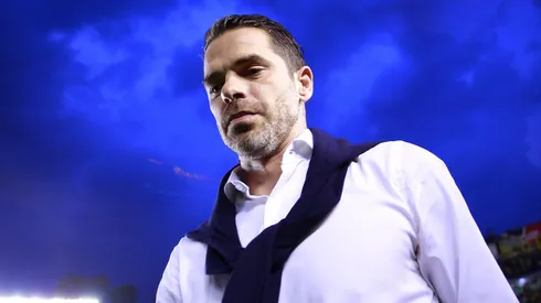 Chivas anunció la inmediata salida de Fernando Gago con un duro mensaje para exponer su poco profesionalismo