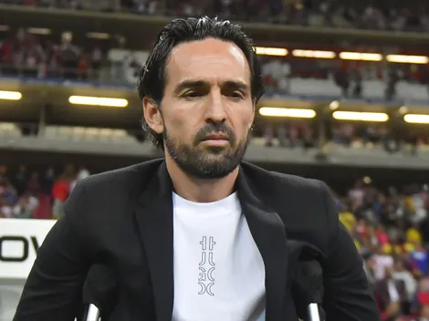 Espinoza tiene fuerte competencia para llegar a Chivas