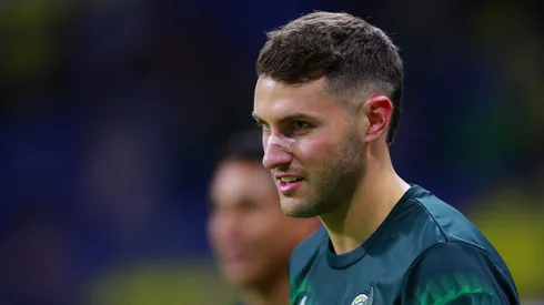 Santiago Giménez reconoce a Chivas como el equipo más grande de México