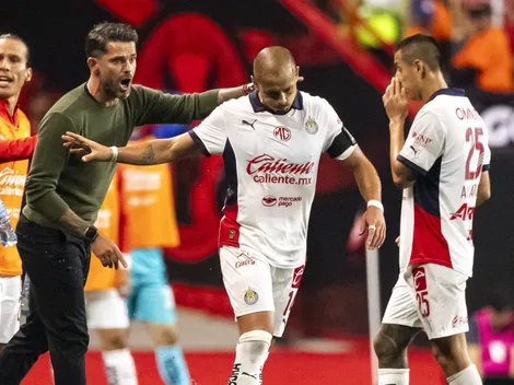 Gago sorprende con los convocados de Chivas: Fuera Chicharito