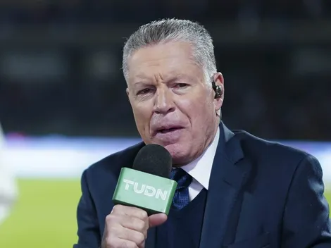 Ricardo Peláez lanza duros comentarios sobre Chicharito