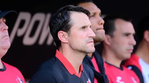 Beñat San José advierte a Chivas.