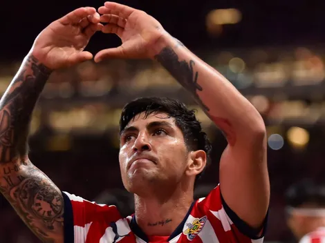 Club León tomó una decisión final sobre Víctor Guzmán de Chivas