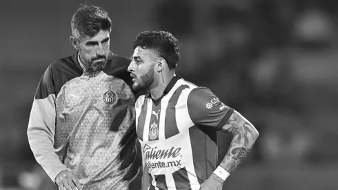 Ex-Chivas: Así fue el reencuentro de Alexis Vega con Veljko Paunovic